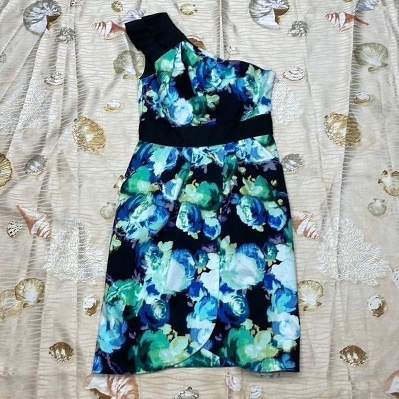 Eliza J one shoulder floral - Picture 1 of 3